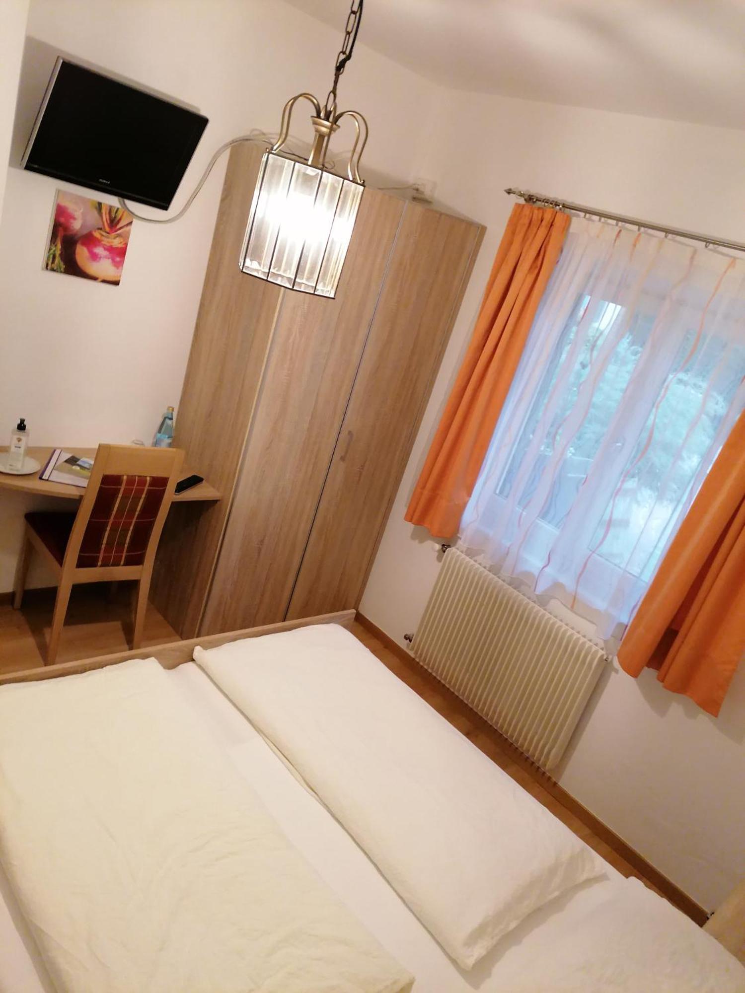 Pension Sunnhofer Vilpiano ภายนอก รูปภาพ