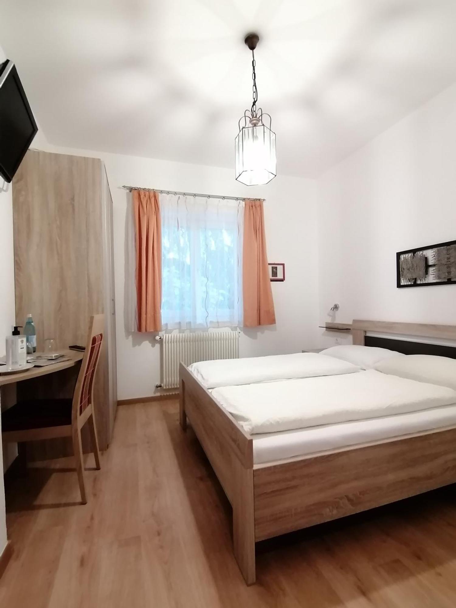 Pension Sunnhofer Vilpiano ภายนอก รูปภาพ